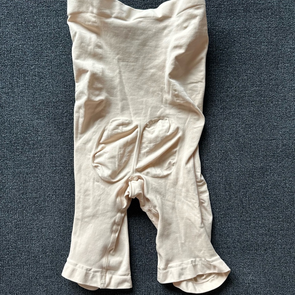 SKIMS Soft Cream Loungewear